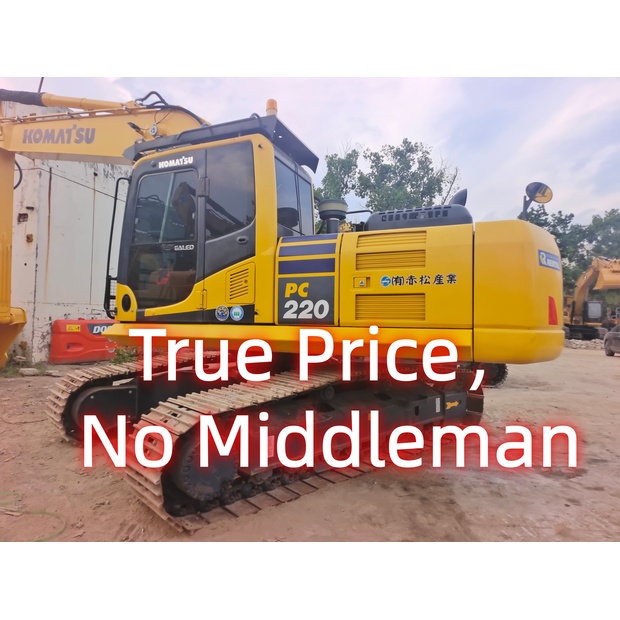 2023 Komatsu PC220-8-45211071