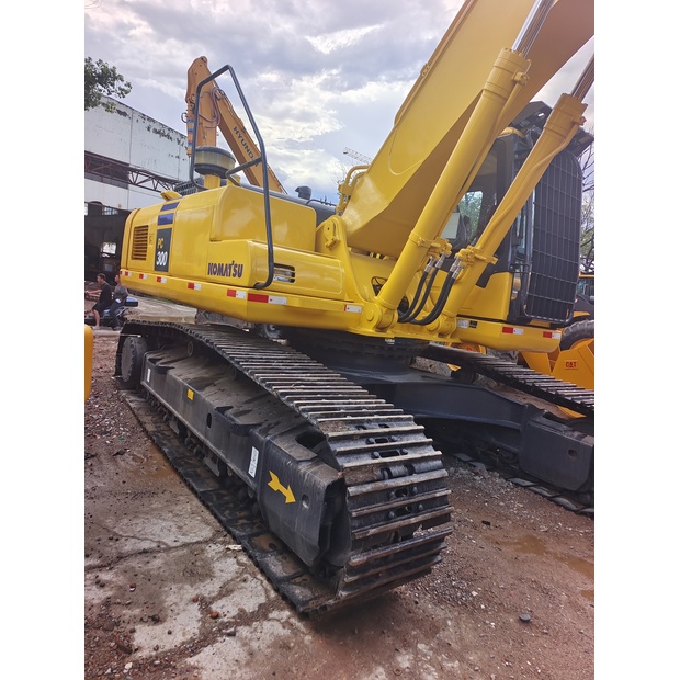 2024 Komatsu PC300-7-45211147