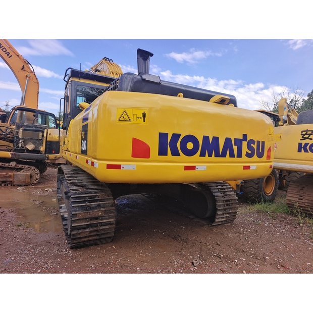 2024 Komatsu PC300-7-45211156