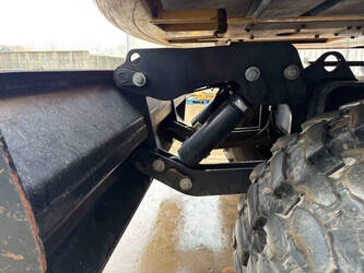 2015-caterpillar-m318f-1411786-45211752