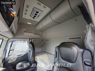 2022-ford-f-max-500-1333076-45211838