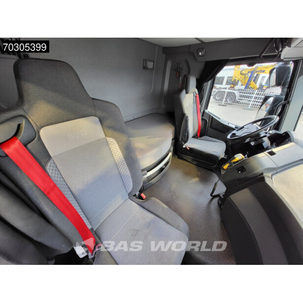 2022 Renault K520-45212101