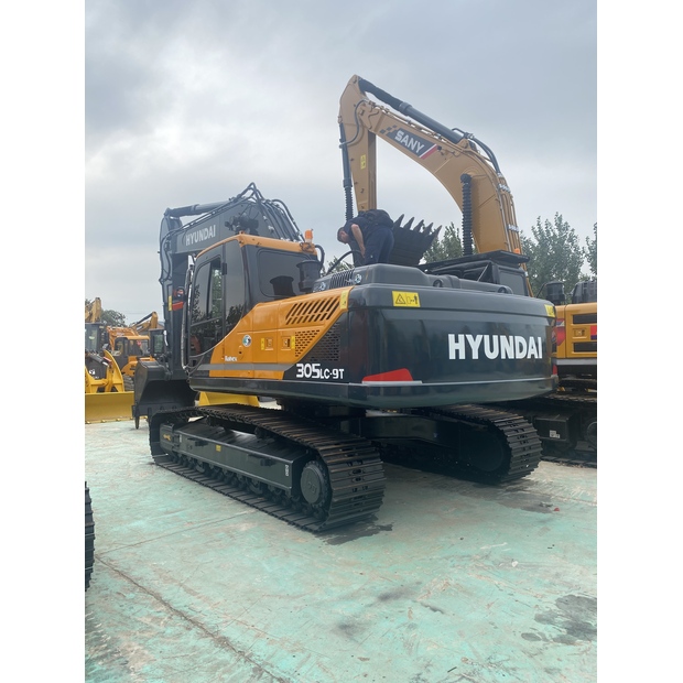 2024 هيونداي R305L-9T-45212156