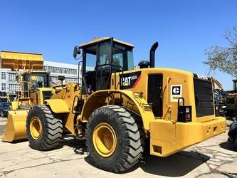 Image de CHARGEUSES SUR PNEUS 2024 Caterpillar 966H