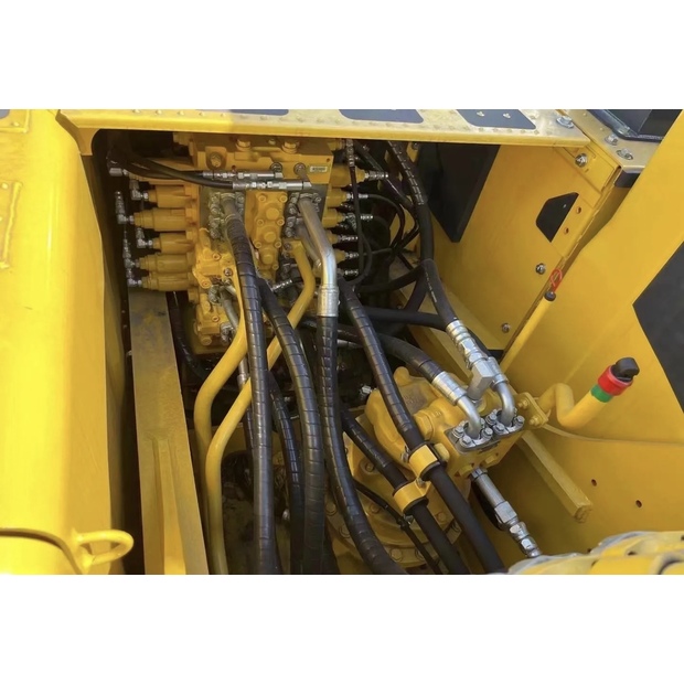 2024 Komatsu PC200-10-45212200