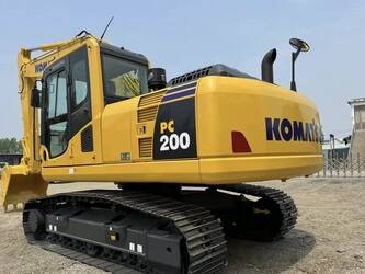 صورة ل حفارات مجنزرة 2024 كوماتسو PC200-10 للبيع في الصّين