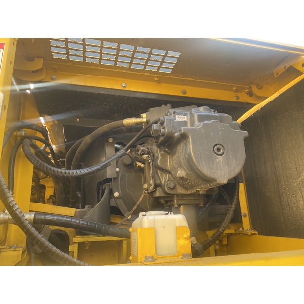 2024 كوماتسو PC450LC-8-45212316