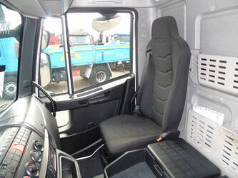 2020-iveco-eurocargo-120e21-1411809-45212423