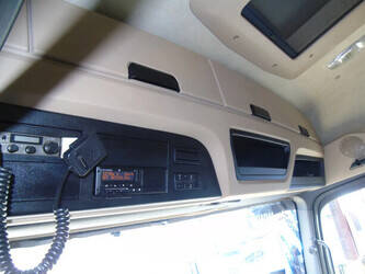 2014-mercedes-benz-actros-1933-45212530