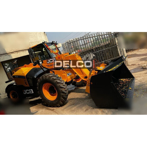 2026 JCB 530-70-45221184