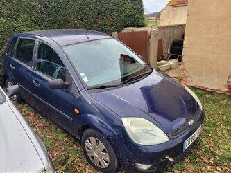 صورة ل سيارات 2005 فورد Fiesta للبيع في فرنسا
