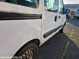 2002-renault-kangoo-1411681-45226653