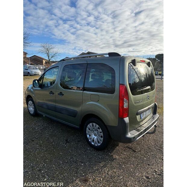 2011 Citroen BERLINGO-45226695