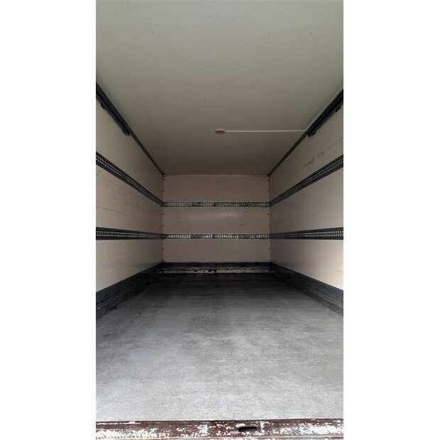 2011 رينو Midlum-45226729