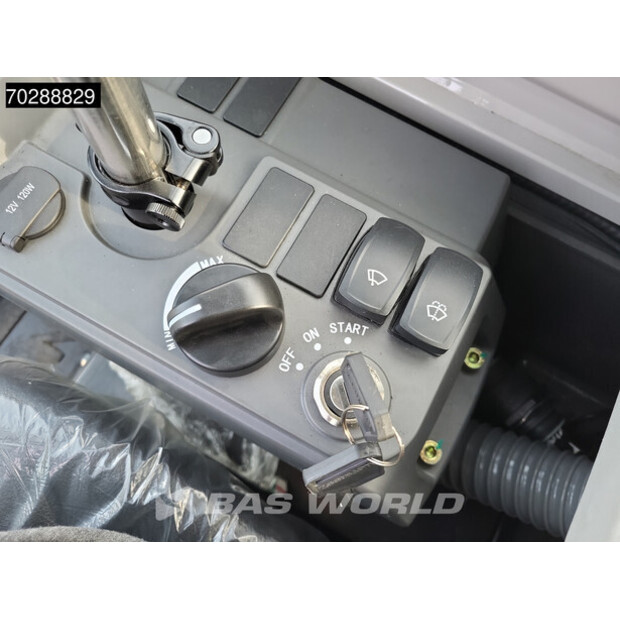 2024 زووم ليون ZE35GU-45226994