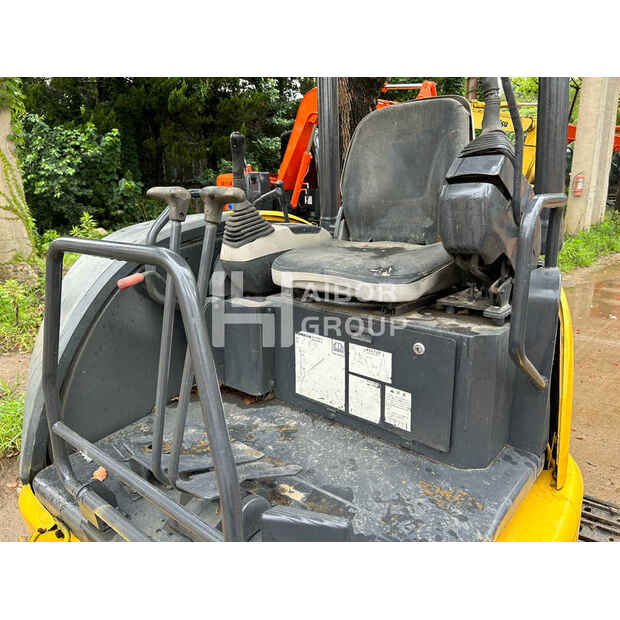 2020 كوماتسو PC30MR-45227847