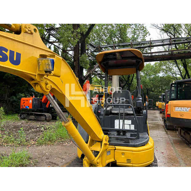 2020 كوماتسو PC30MR-45227855