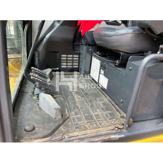 2024 كوماتسو PC56-7-45228644