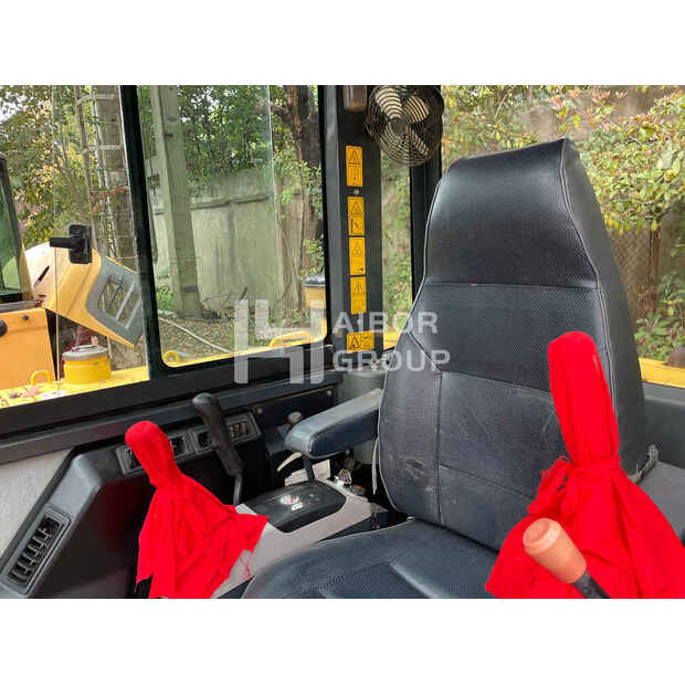 2024 كوماتسو PC56-7-45228646