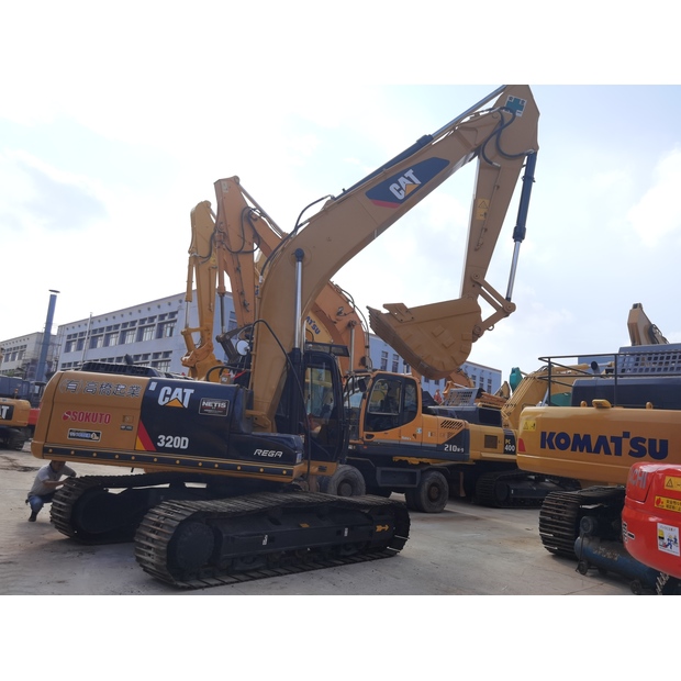 2022 Caterpillar 320D-45241652