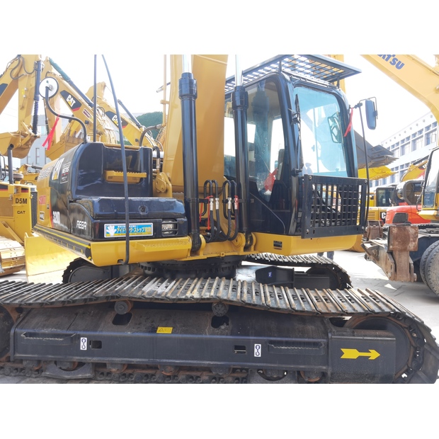 2022 Caterpillar 320D-45241654