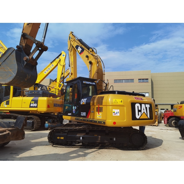 2022 Caterpillar 320D-45241656