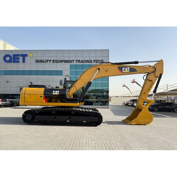 2017 Caterpillar 330D2L-45242123