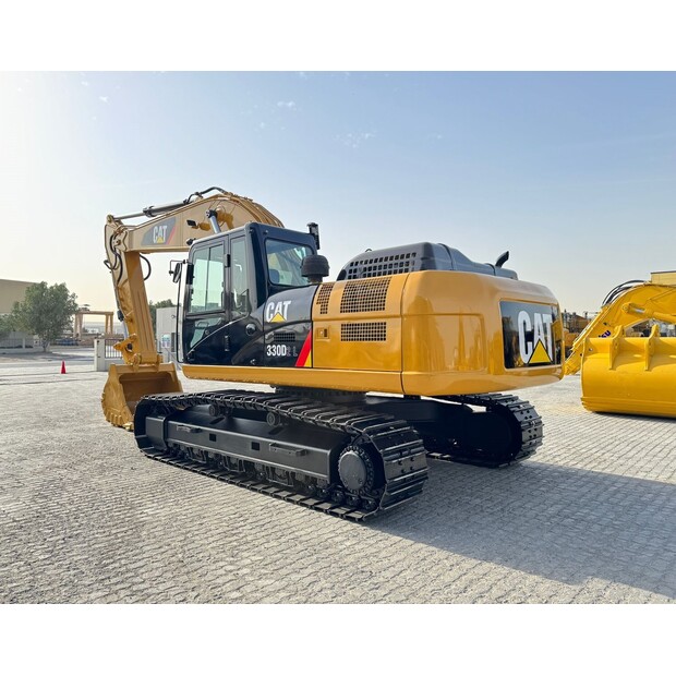 2017 Caterpillar 330D2L-45242128