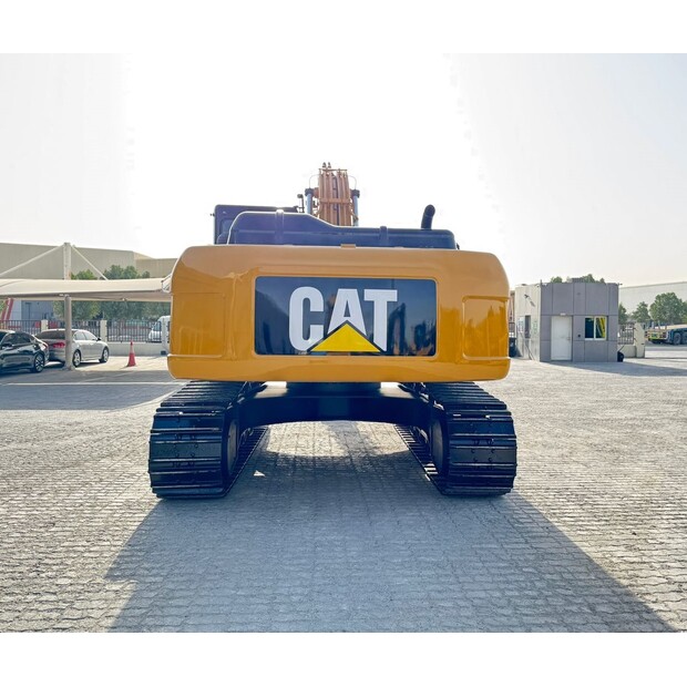 2017 Caterpillar 330D2L-45242129