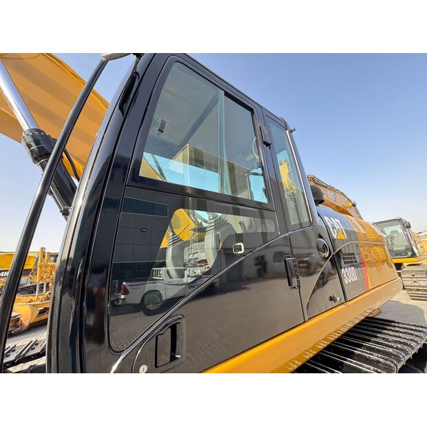 2017 Caterpillar 330D2L-45242131