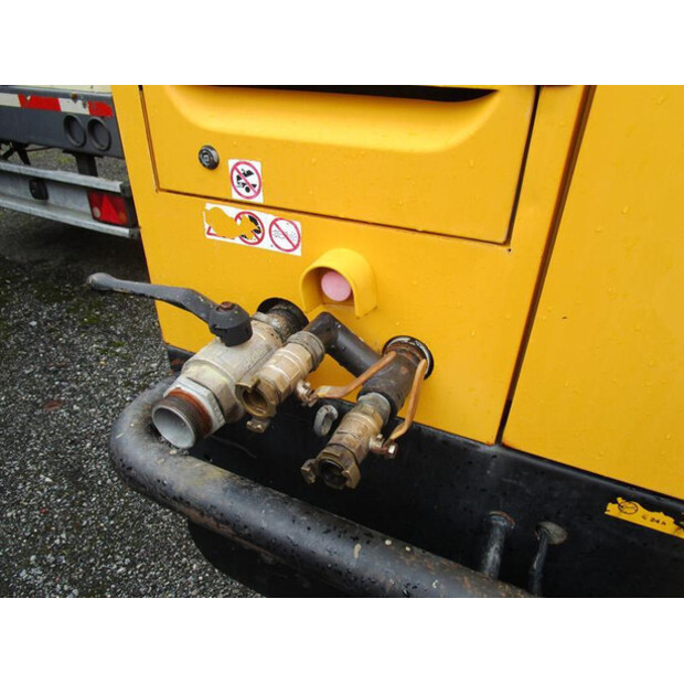 2006 Atlas Copco XAHS 426 Cd - N-45242495