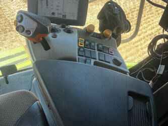 2013-claas-lexion-770tt-1412047-45243008