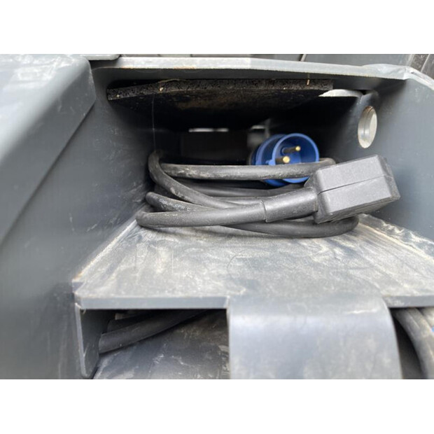 2020 كرامر 5055E-45243158