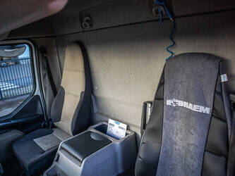 2012-renault-midlum-240-1412055-45243262