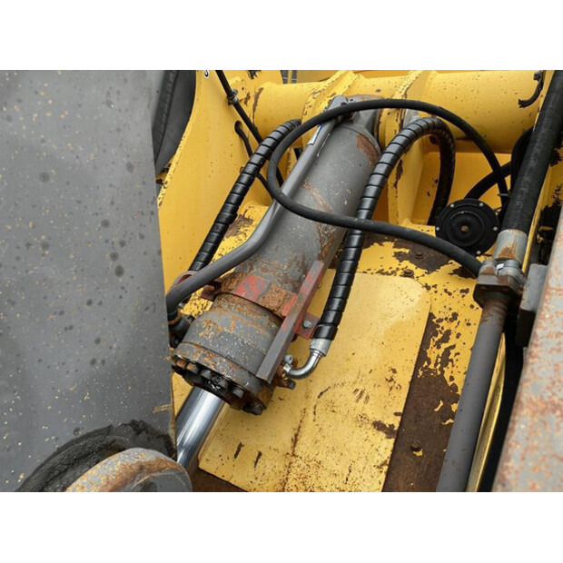 1999 Volvo L70C-45243783