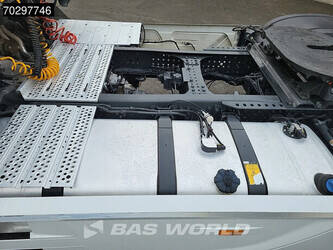 2018-mercedes-benz-actros-1845-1386005-45244083