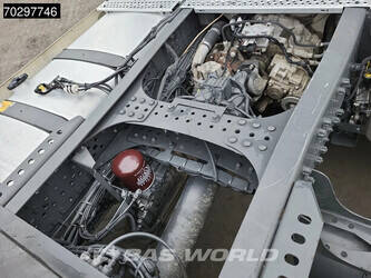 2018-mercedes-benz-actros-1845-1386005-45244084