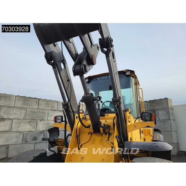 2003 فولفو L60E-45244211