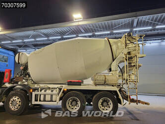 2017-mercedes-benz-arocs-3240-1412263-45247271