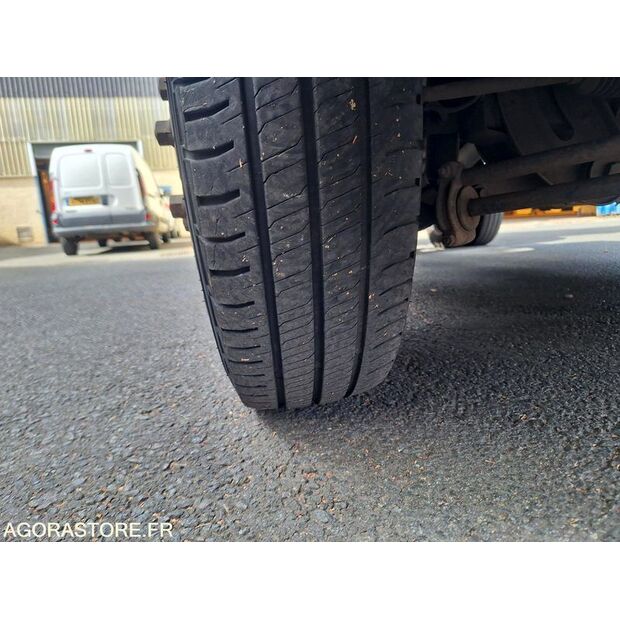 2006 Iveco 35C12-45261413