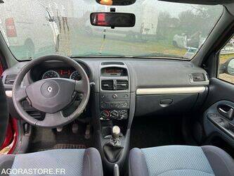 2006-renault-clio-1412341-45261458