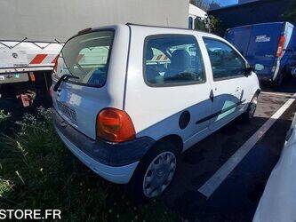 2005-renault-twingo-1412351-45261577