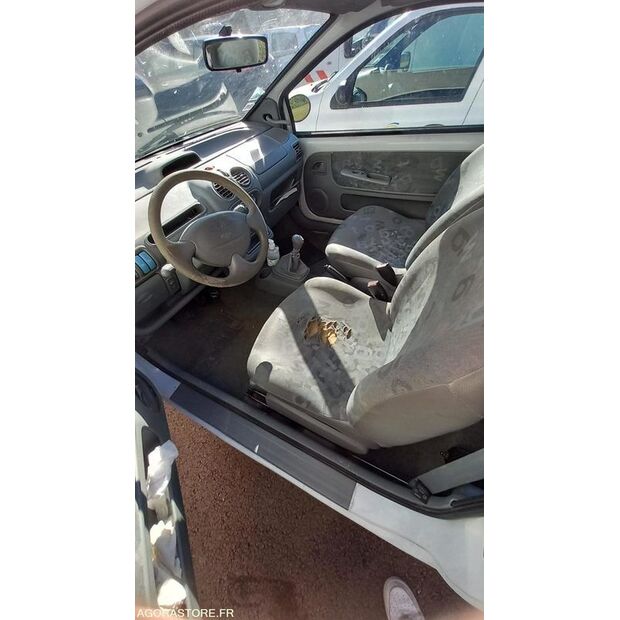 2005 رينو Twingo-45261578