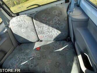 2005-renault-twingo-1412351-45261580