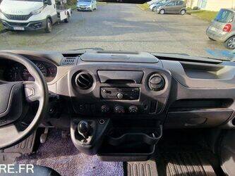 2017-renault-master-1412362-45261686