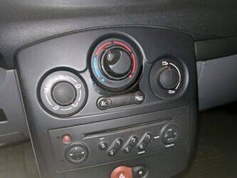 2007-renault-clio-1412367-45261724