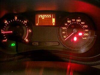 2007-renault-clio-1412367-45261727