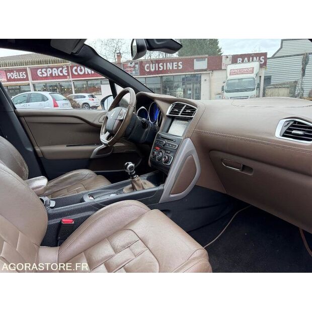 2015 Citroen DS4-45261751