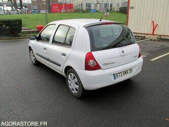 2007-renault-clio-1412405-45261992