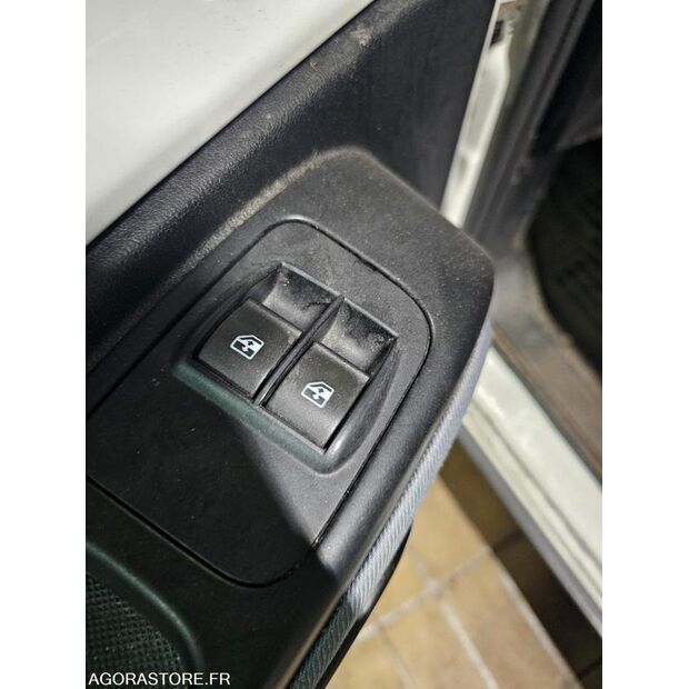 2013 بيجو Bipper-45262052